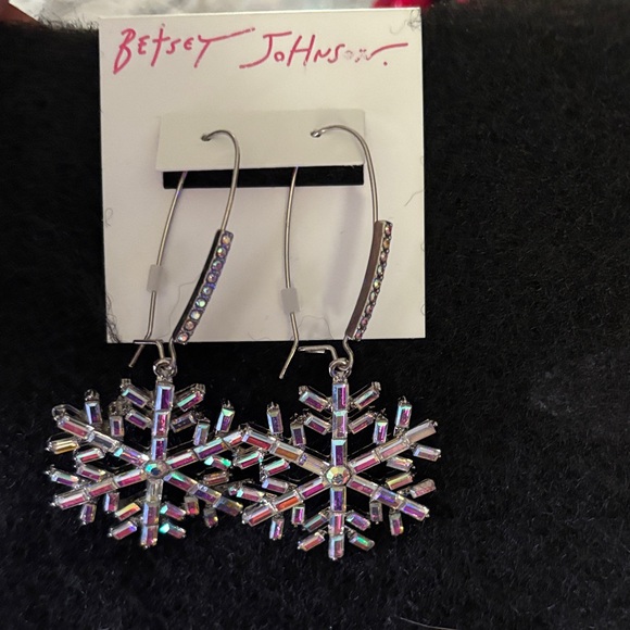 Betsey Johnson Snowflake Dangle Earrings featuring iridescent crystal accents - Picture 1 of 3